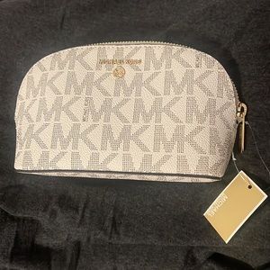 Brand New! Michael Kors Jet Set Charm small Makeup Travel Pouch